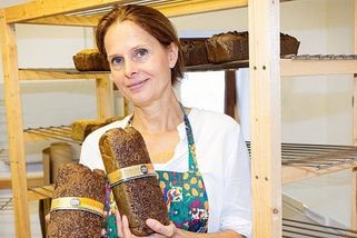 Jako jediná v Česku peče chleba bez obilí. Vyjde i na pět set korun - Vitalia.cz